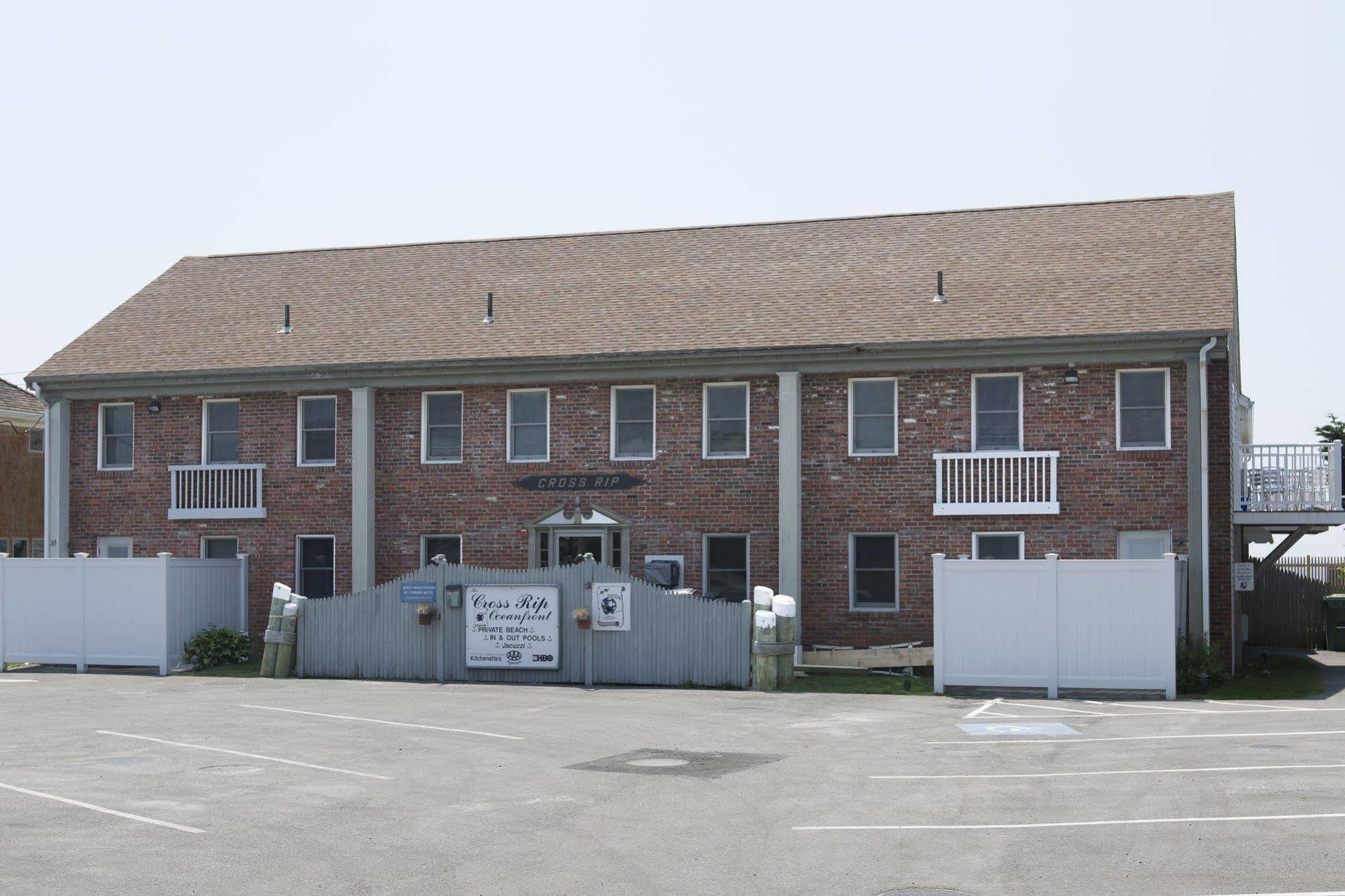 The Corsair & Cross Rip Oceanfront Motel Dennisport Exterior foto